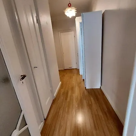 Spacious By The Sea 41 M2 Apartman *